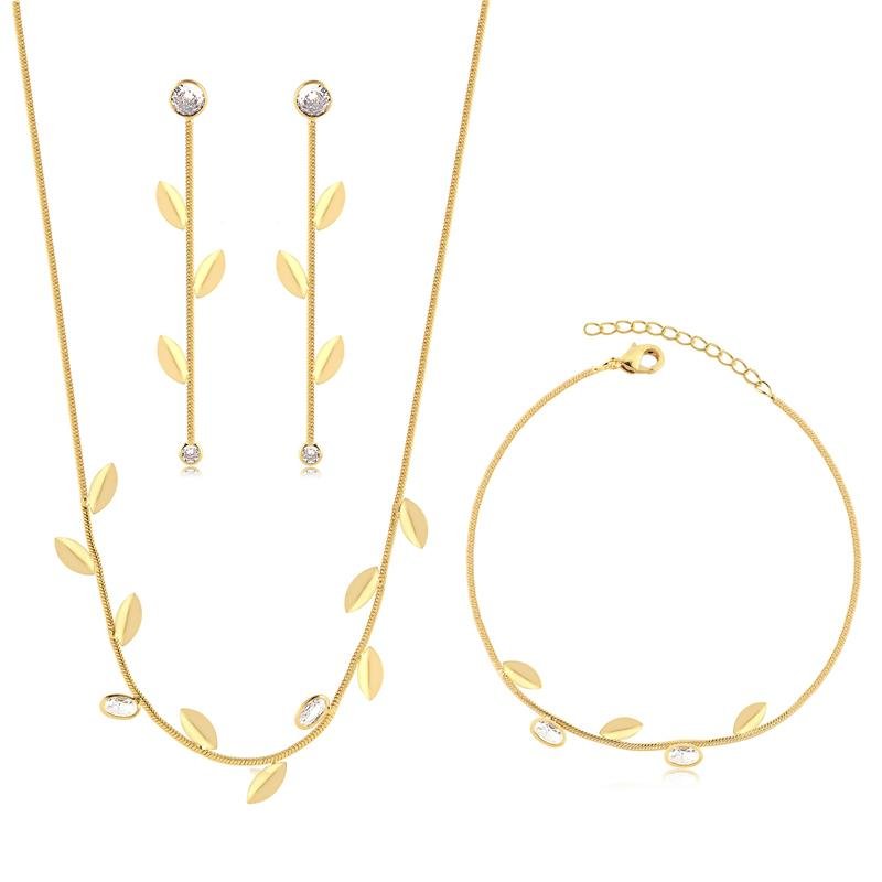 CONJUNTO BRINCO, GARGANTILHA E PULSEIRA FOLHAS COM ZIRCÔNIAS CRISTAL FOLHEADO A OURO