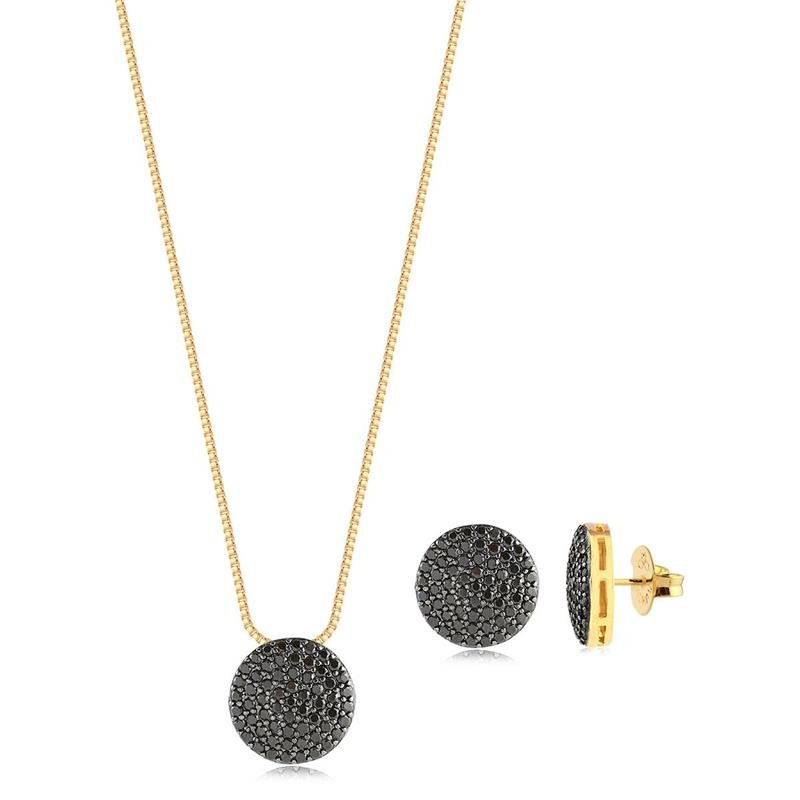 CONJUNTO REDONDO CRAVEJADO COM ZIRCÔNIAS NEGRAS FOLHEADO A OURO