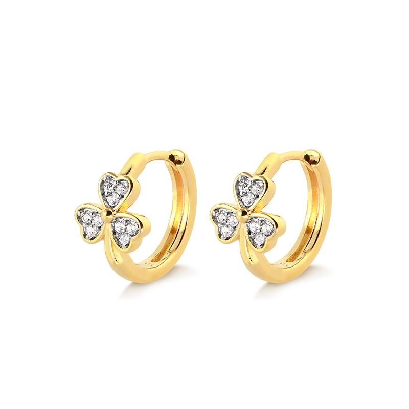 BRINCO ARGOLA CLICK TREVO DA SORTE COM PEDRAS DE ZIRCONIAS FOLHEADO A OURO